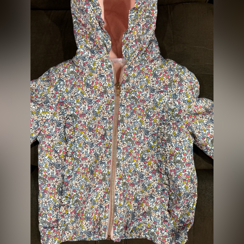 Girls 2t jacket. Used, in great condition (only worn a few times)